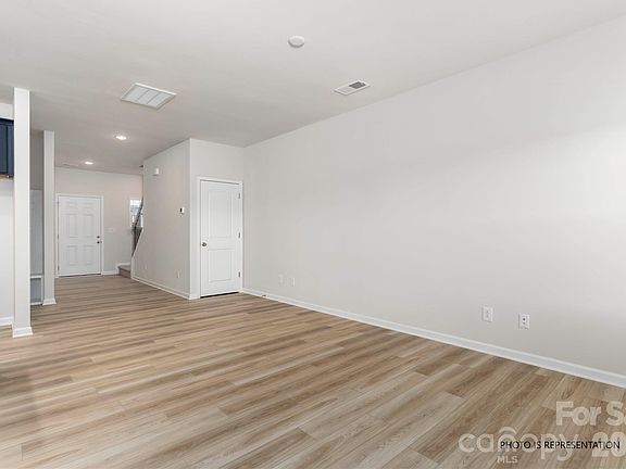 3rd image of 5126 Tommy Ln #1004