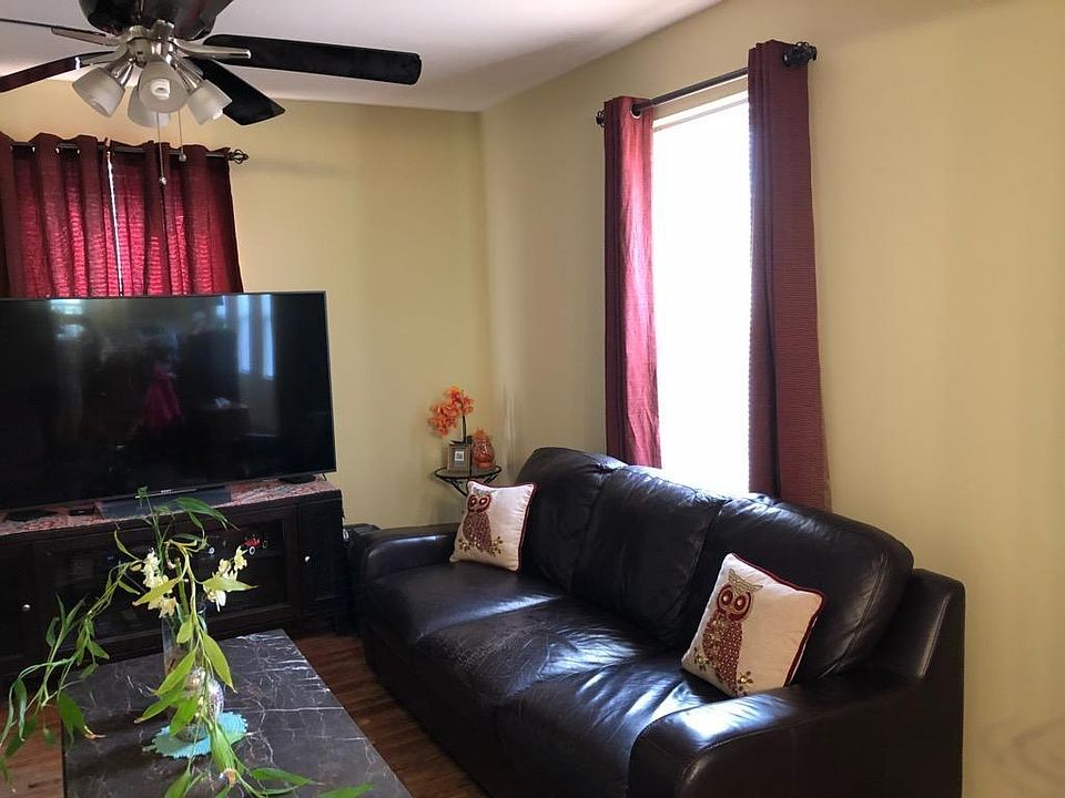 2nd image of 2 Fruit St #1