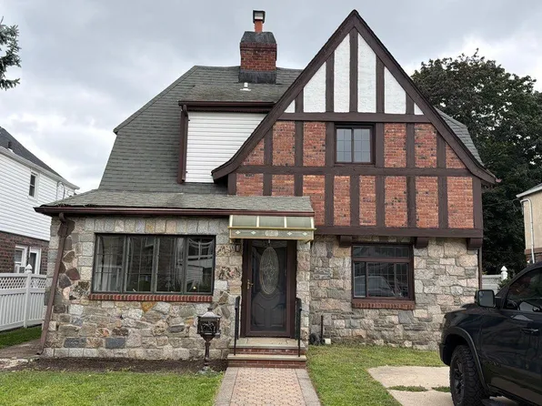 54 Surrey Lane, Hempstead, NY 11550