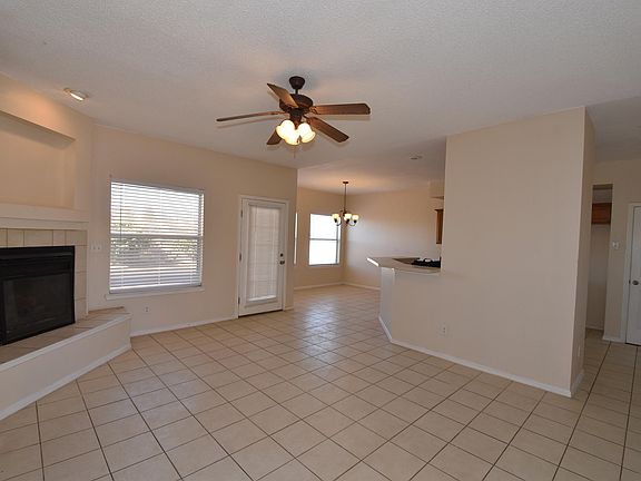 3rd image of 3509 Tierra Vergel Dr