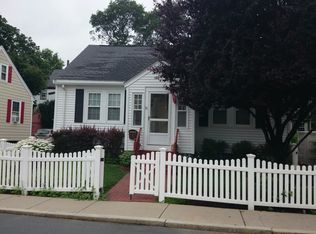 15 Weyanoke St, Dorchester, MA 02124