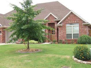 3403 SW Town Vu Rd, Bentonville, AR 72712