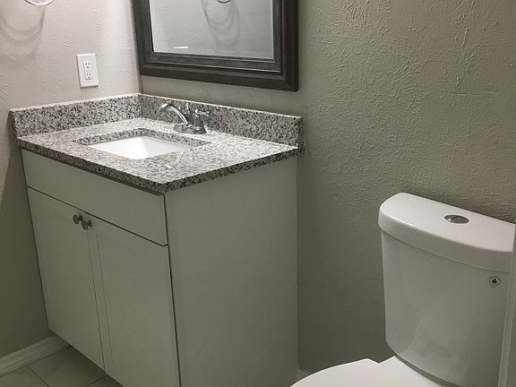 4th image of 4401 Mayflower Dr