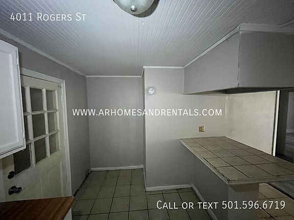 4th image of 4011 Rogers St