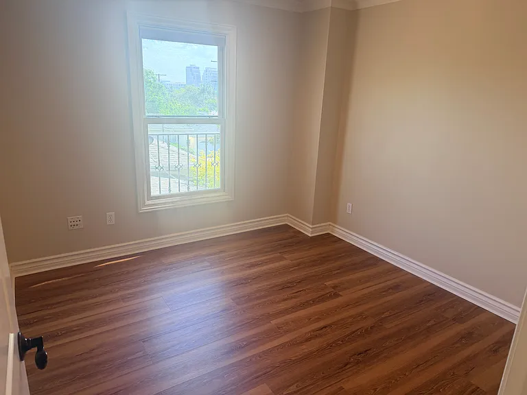 1205 Geneva St — Photo 20