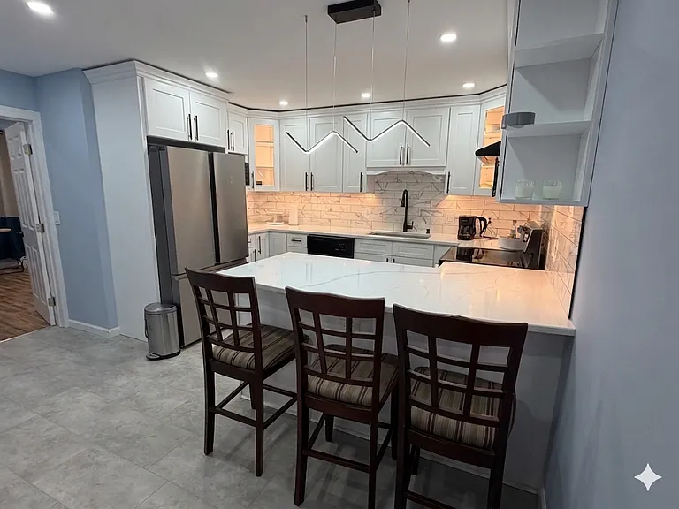1747 Oneida St — Photo 4