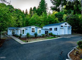 560 NE Lormax Pl, Toledo, OR