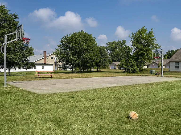Fresh air and open green spaces to enjoy.