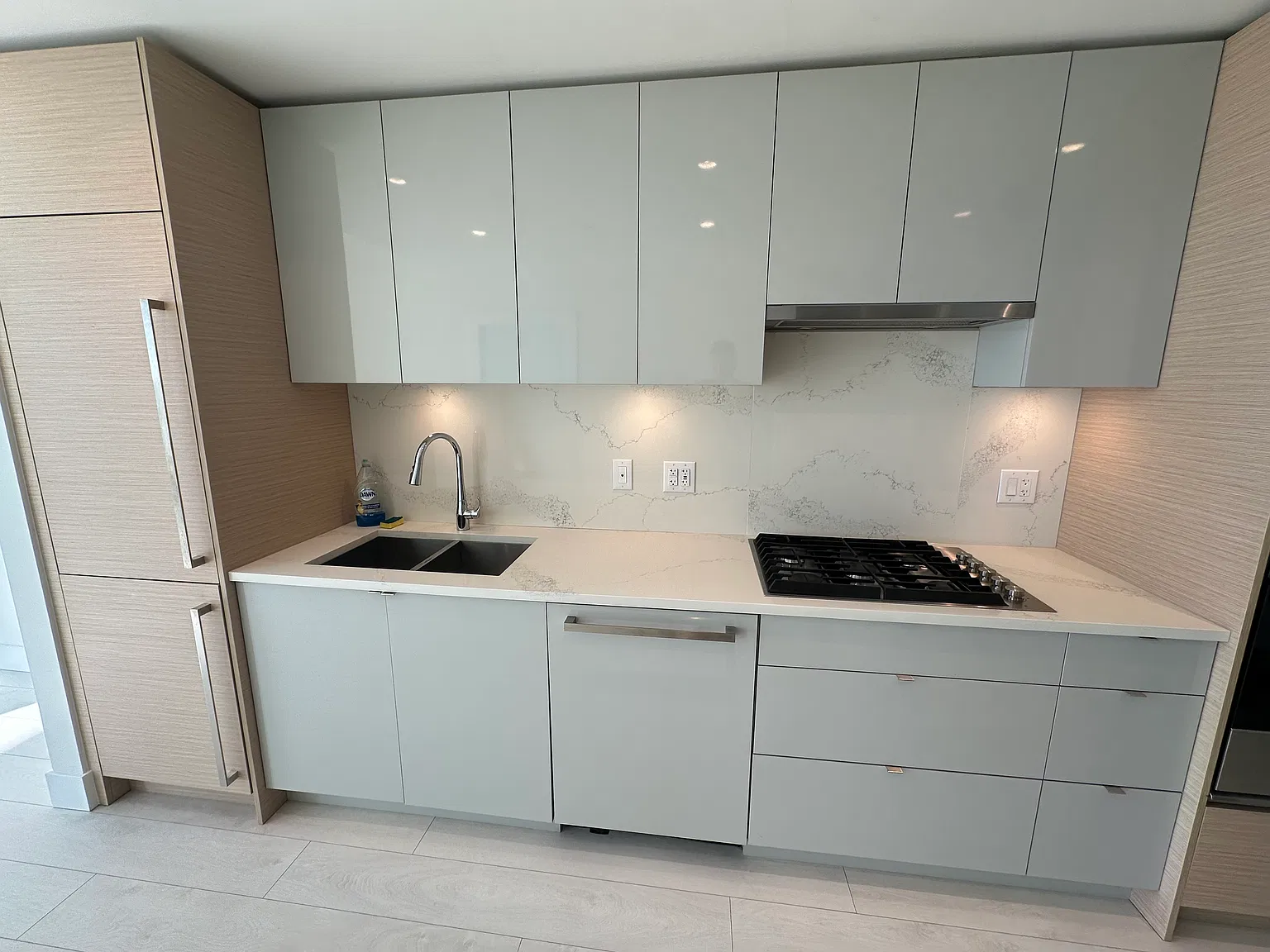 1 bed, 566 sqft, $2,100 — Photo 3