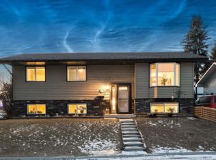256 NE Lysander Pl SE, Calgary, AB T2C 1L9