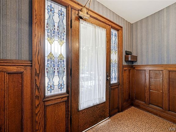 3rd image of 66 Ardmore Pl