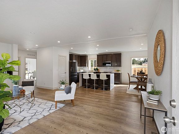 3rd image of 116 Sunset Meadows Lane