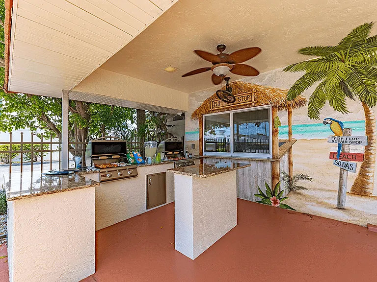 Outdoor kitchen