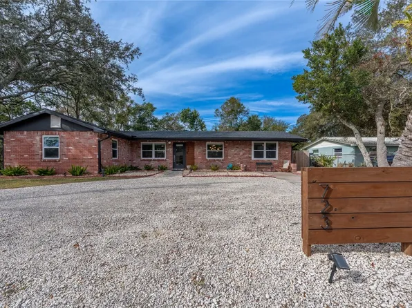 723 S 14th St, Fernandina Beach, FL 32034