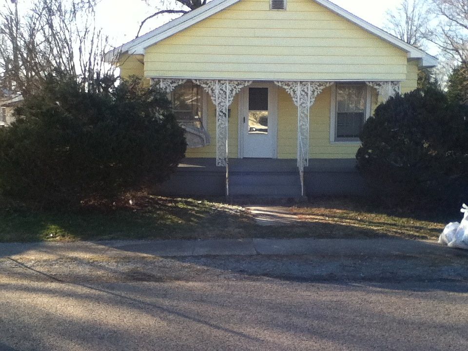 1st image of 808 N Garfield St