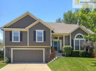 5050 Brownridge Rd, Shawnee, KS 66218