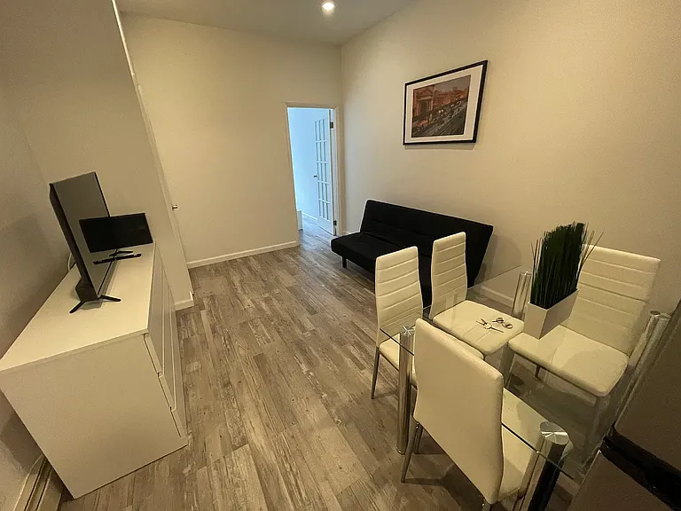 407 W 51st St #3B — Photo 7
