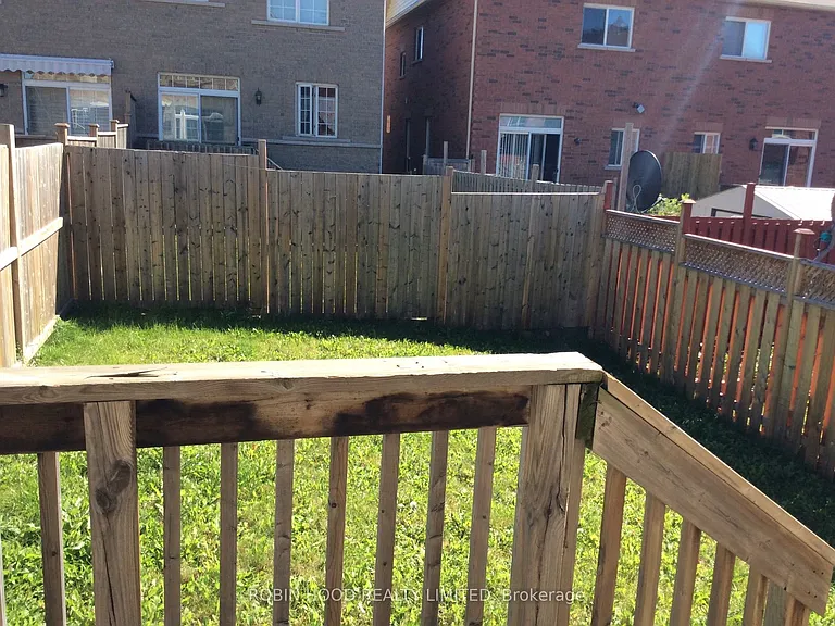 39 Palm Tree Rd — Photo 16