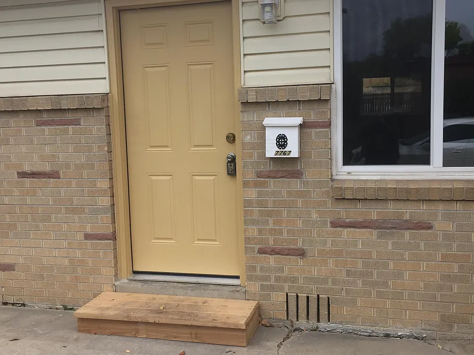 7777 W. 61st Avenue - 7767