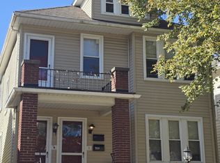 1367 Wayburn St, Grosse Pointe, MI 48230