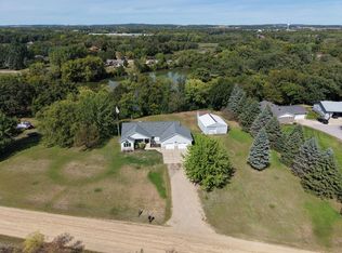 19573 Florence Cir, Richmond, MN 56368