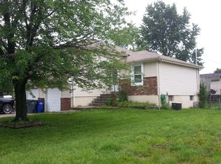 1215 W Sheridan St, Olathe, KS 66061