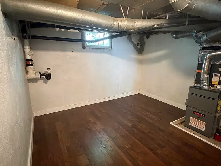 516 E Dale St — Photo 14