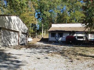 6046 Lerna Rd, Mattoon, IL 61938