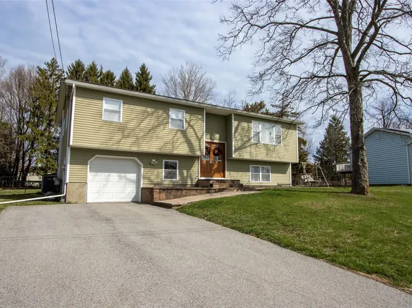 108 Parkdale Drive, New Windsor, NY 12553