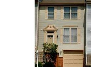 21965 Greentree Ter, Sterling, VA 20164