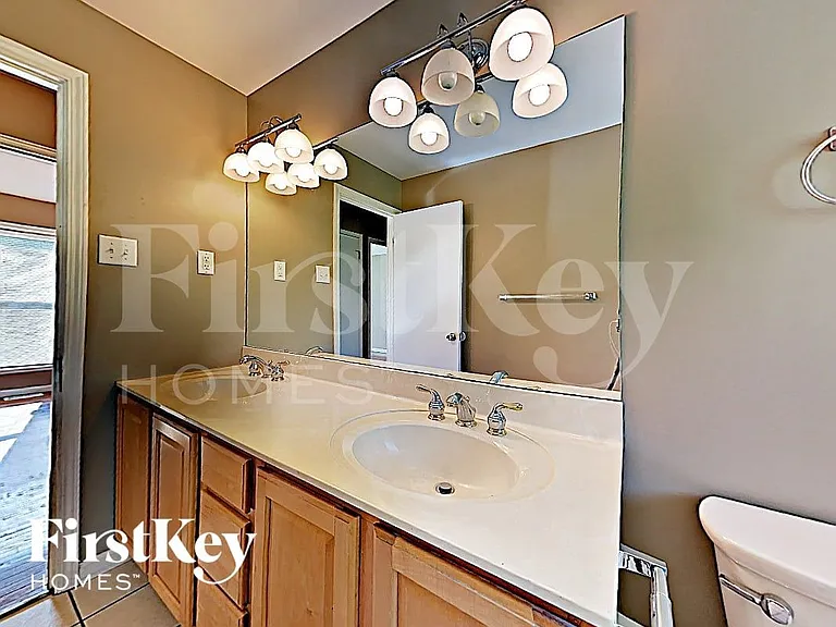 11592 Las Ladera Dr — Photo 8