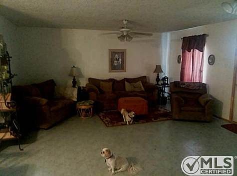 5th image of 218 E Fairmeadows Dr