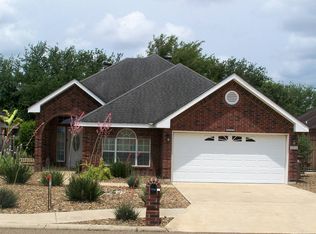 3215 N Kenyon Rd, Edinburg, TX 78542