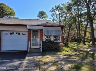 5 Canton Dr #B, Manchester Township, NJ 08759
