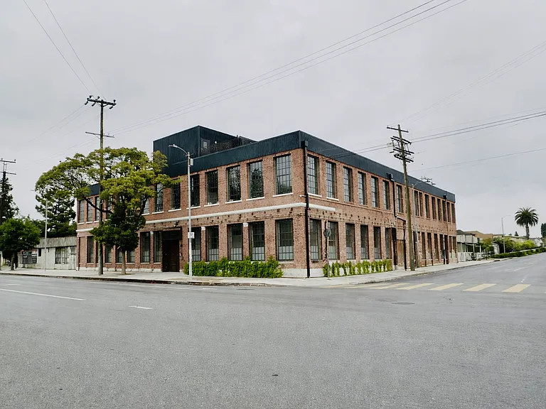 4020 Avalon Blvd #201 — Photo 16