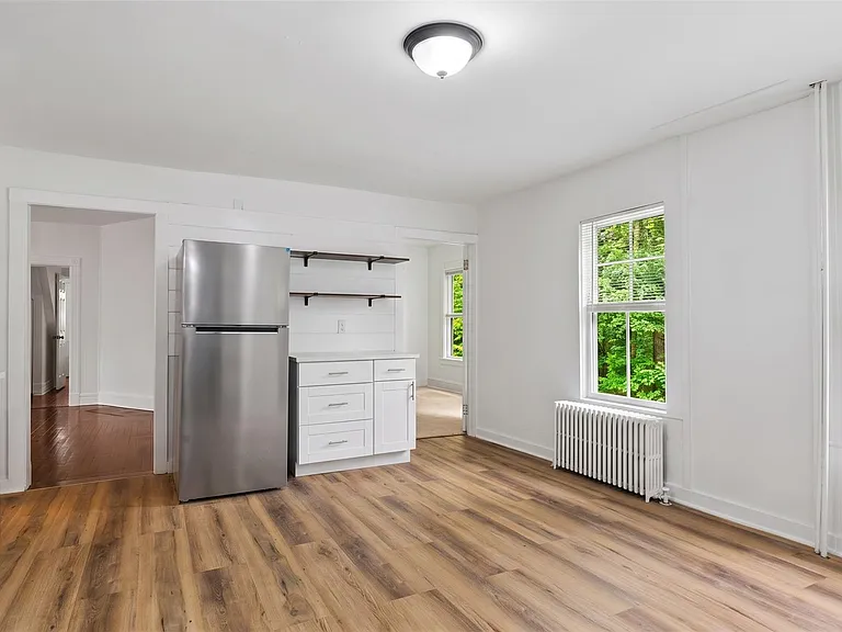 376 Montauk Hwy #A — Photo 11