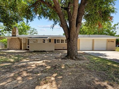 1705 Grantland Cir, Fort Worth, TX, 76112