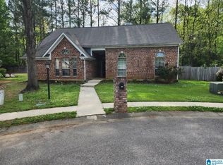 129 Stratshire Ln, Pelham, AL 35124