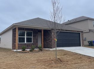 1261 Agogo Ln, Conway, AR 72034