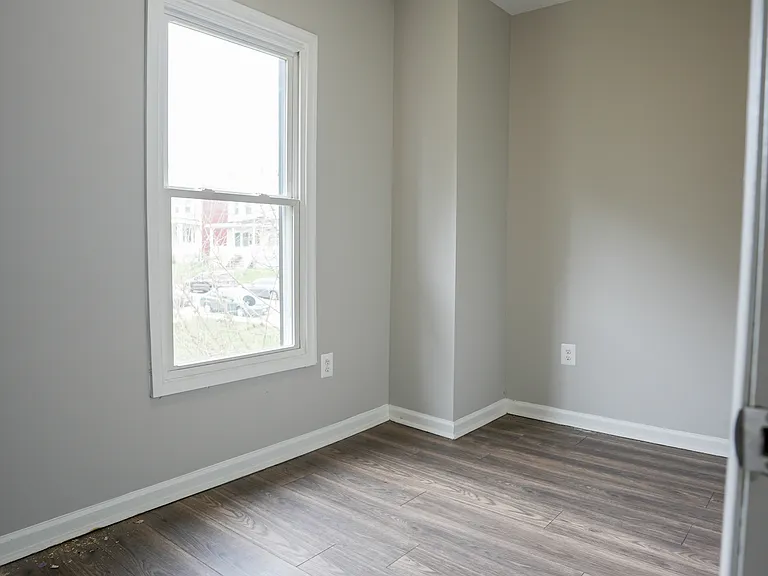 Wrenwood Ave — Photo 11