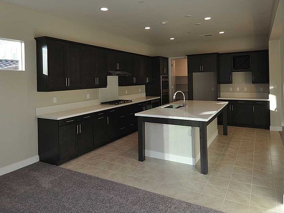 Homesite 6 - Kitchen