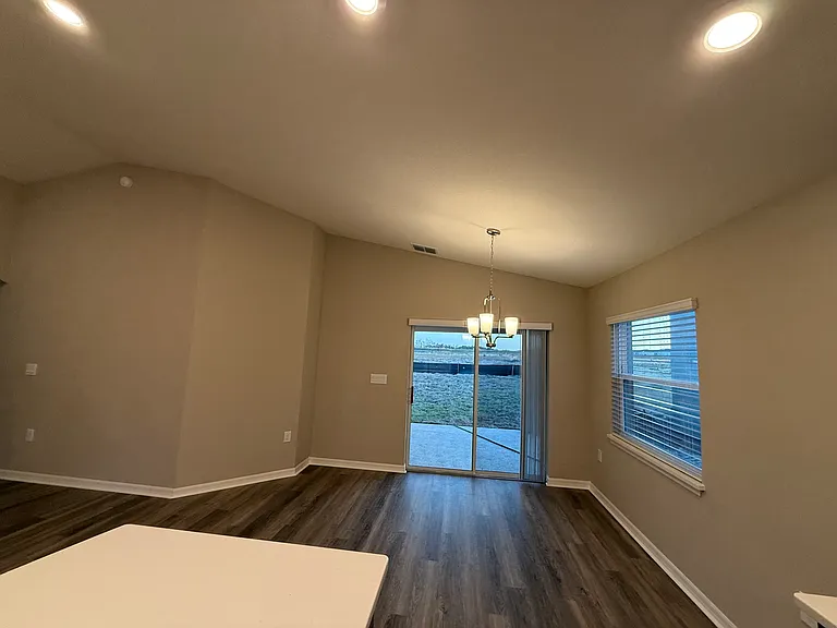 1024 Mountain Flower Ln — Photo 6