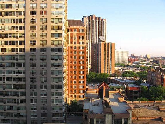 4th image of 3950 N Lake Shore Dr APT 1323D