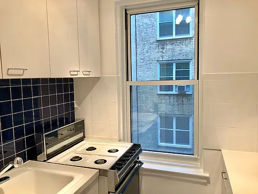 Rented by Nest Seekers International | media 10