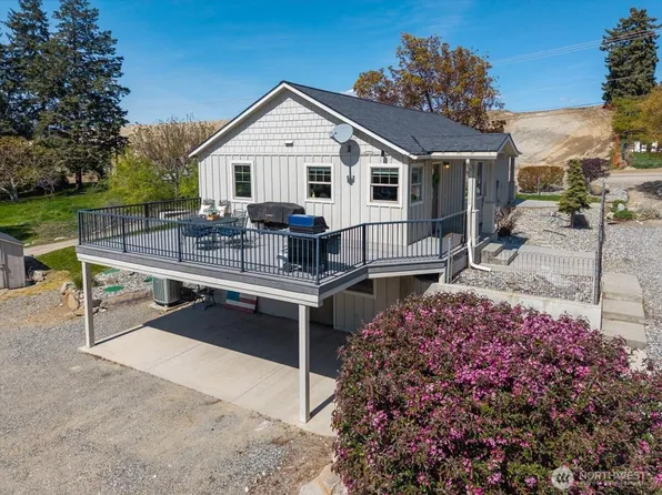 2250 8th Street SE, East Wenatchee, WA 98802