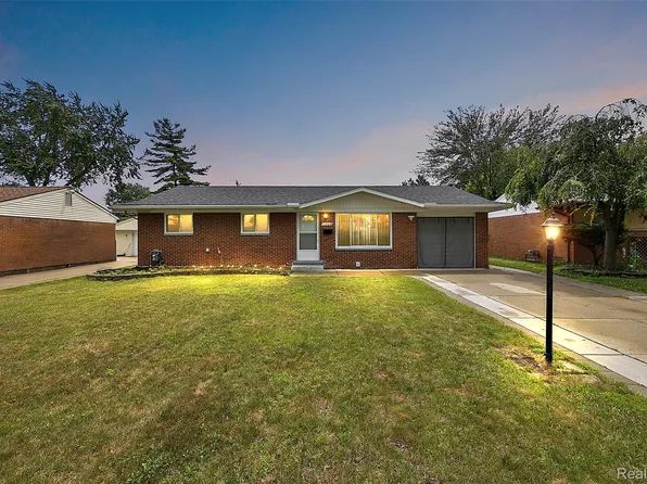 11268 Plumridge Blvd, Sterling Heights, MI 48313