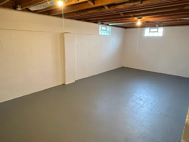 3390 Kenlawn St — Photo 12
