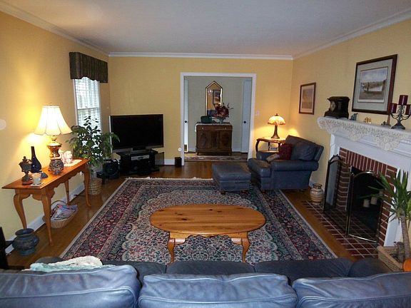 Hardwood Floors, Crown Molding, etc.