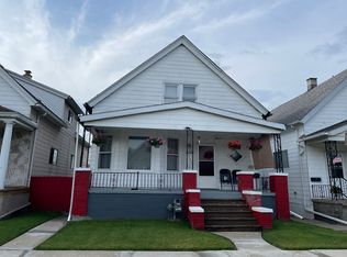 2228 Evaline St, Hamtramck, MI 48212
