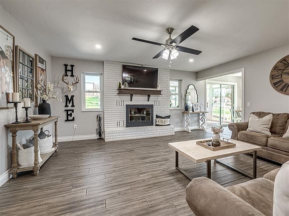 4th image of 14920 N Harrah Rd